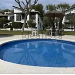 Spacious House In With Shared Pool